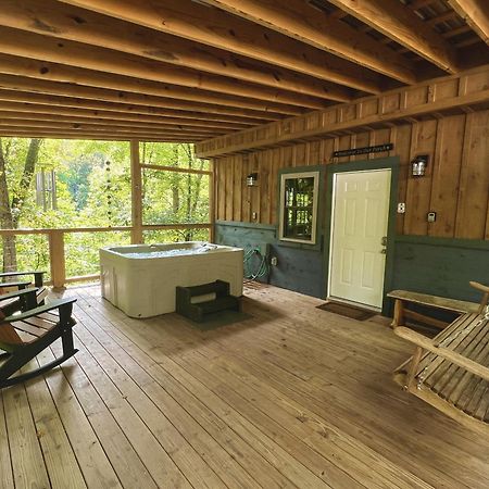 Bigfoots Hideaway Cabin جاتلينبرج المظهر الخارجي الصورة