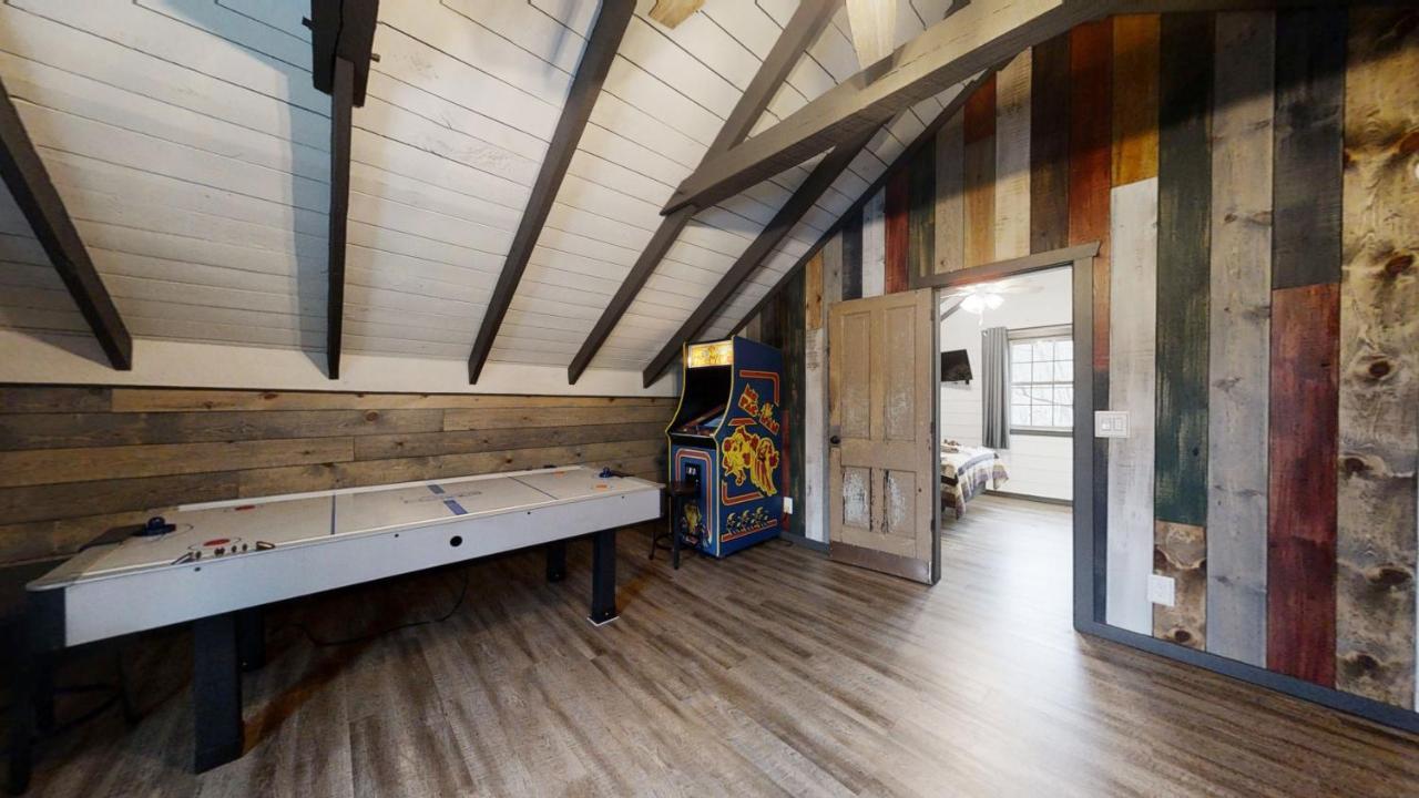 Bigfoots Hideaway Cabin جاتلينبرج المظهر الخارجي الصورة