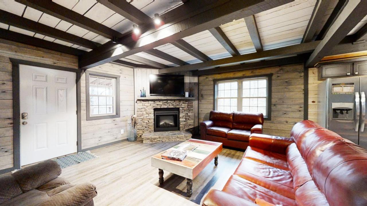 Bigfoots Hideaway Cabin جاتلينبرج المظهر الخارجي الصورة