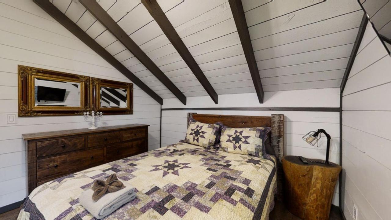 Bigfoots Hideaway Cabin جاتلينبرج المظهر الخارجي الصورة